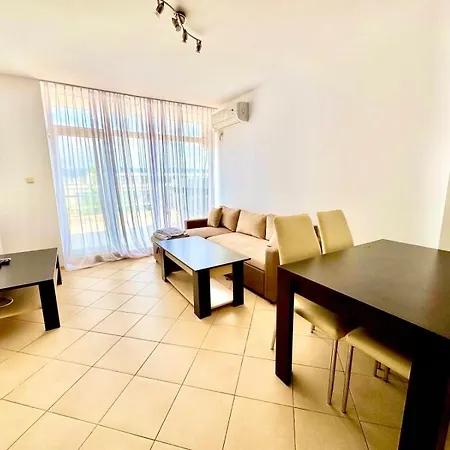 Grand Kamelia Complex דירה