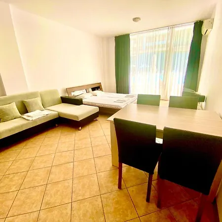 Апартамент Grand Kamelia Complex Слънчев бряг