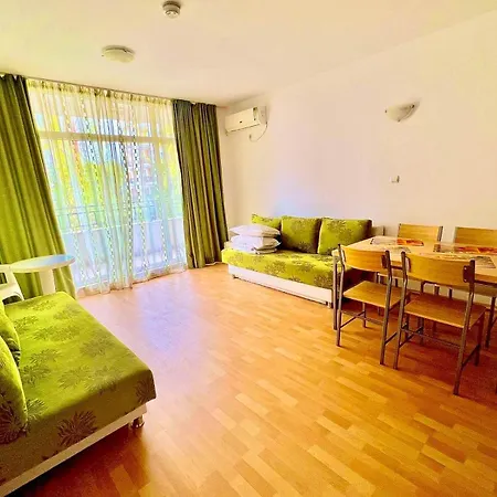 Апартамент Grand Kamelia Complex *